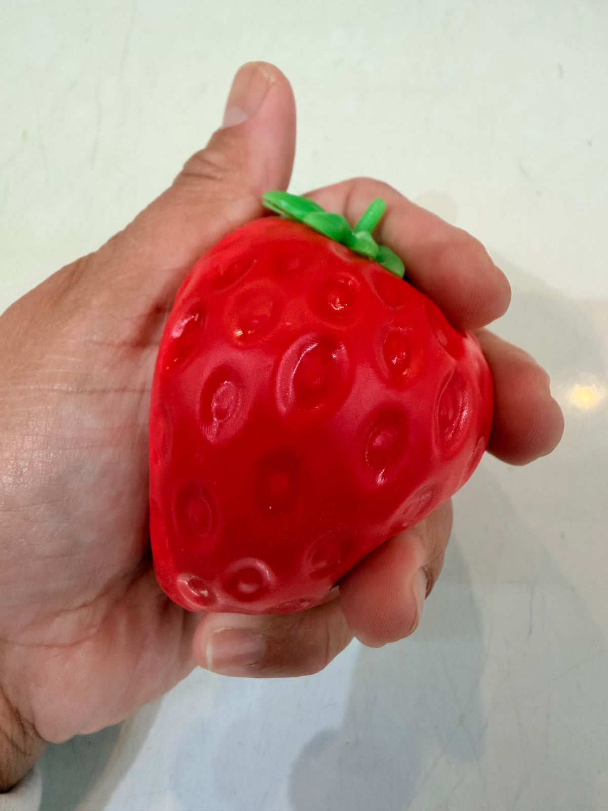 CRUNCHY STRAWBERRY SQUISHY