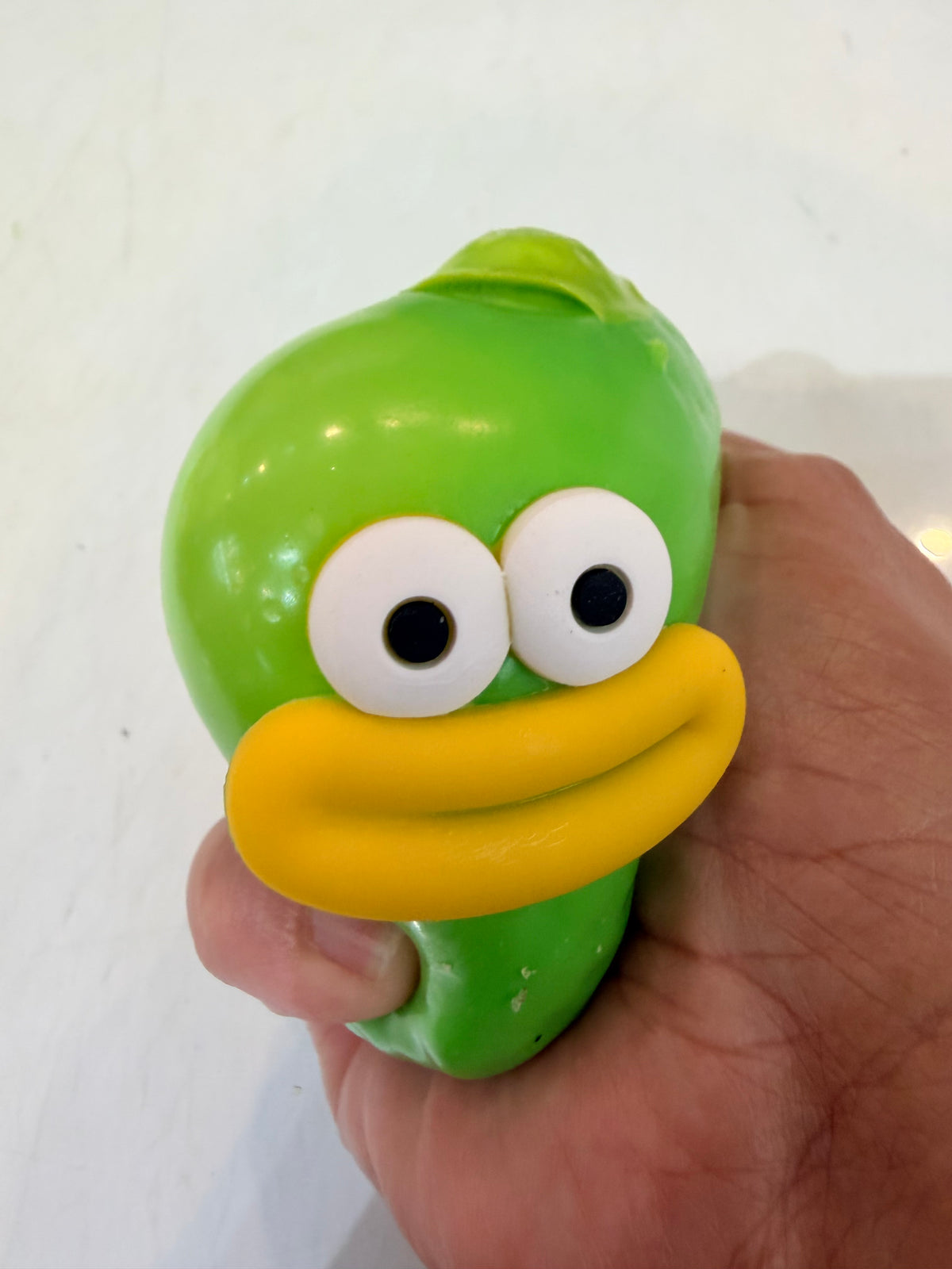 CRUNCHY FRUIT SQUISHY (LIME)